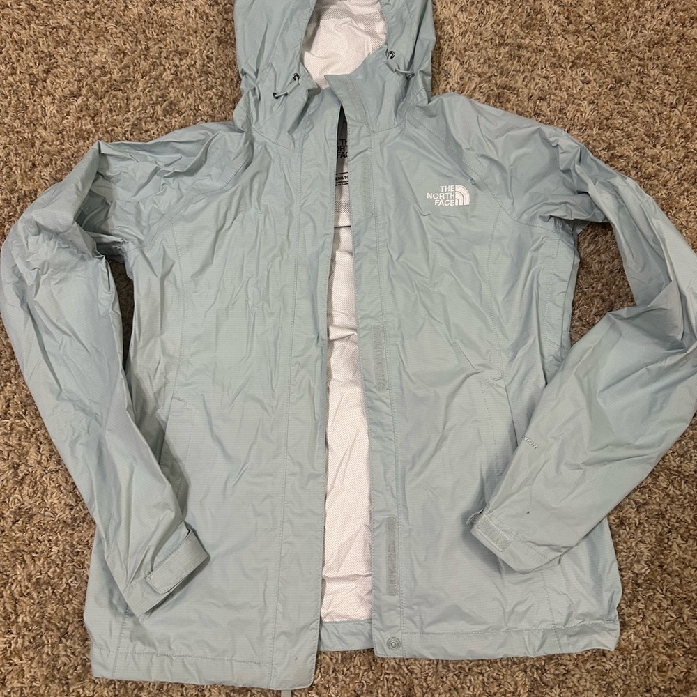 Women’s The North Face Raincoat in Light Blue size Small